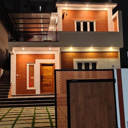 Crimson Villa Pondicherry Exterior foto